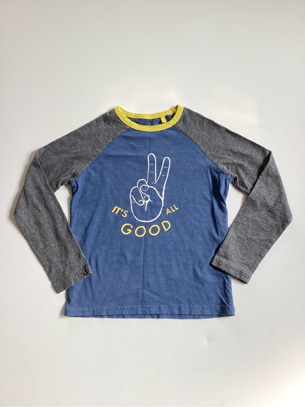Mini Boden Raglan Peace T-shirt